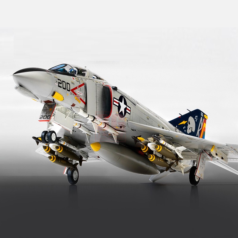 Academy Scale Model Kit 1/48 1 - Model Kit Academy ulasan dan harga