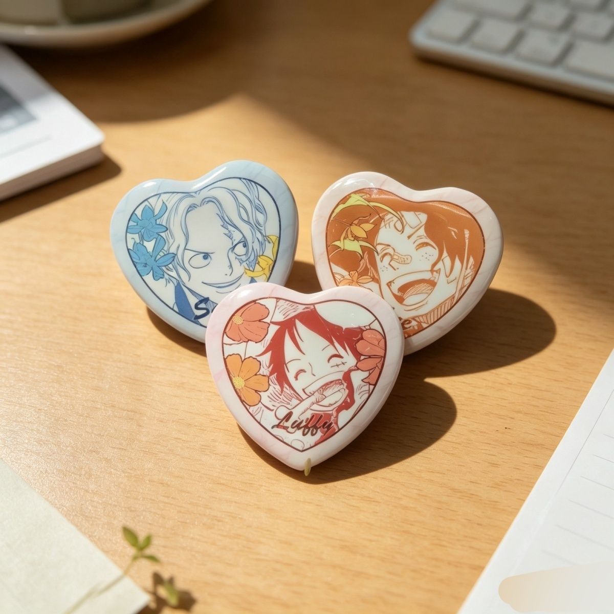 One Piece Luffy Ace Love Badge - Model Kit One Piece ulasan dan harga